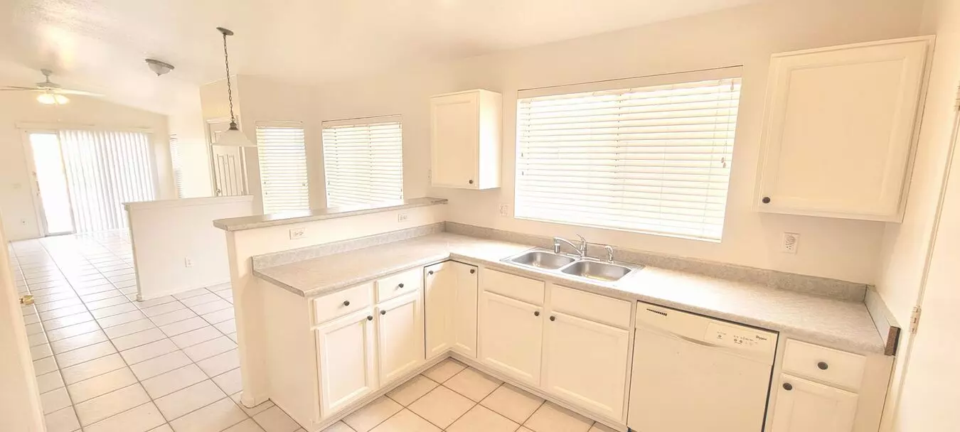Chandler 3 Bedroom photo 4