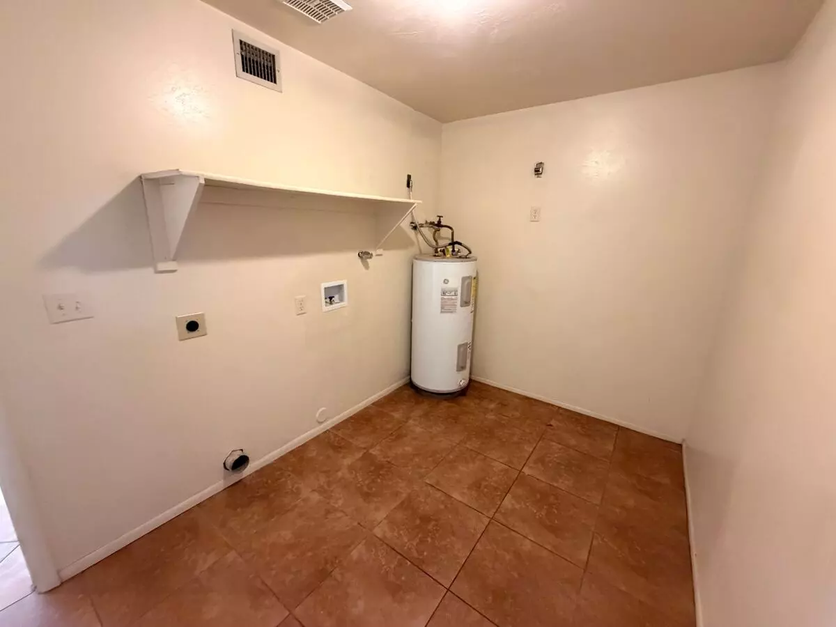 1421 North Salida Del Sol, Chandler, AZ 85224 photo 5