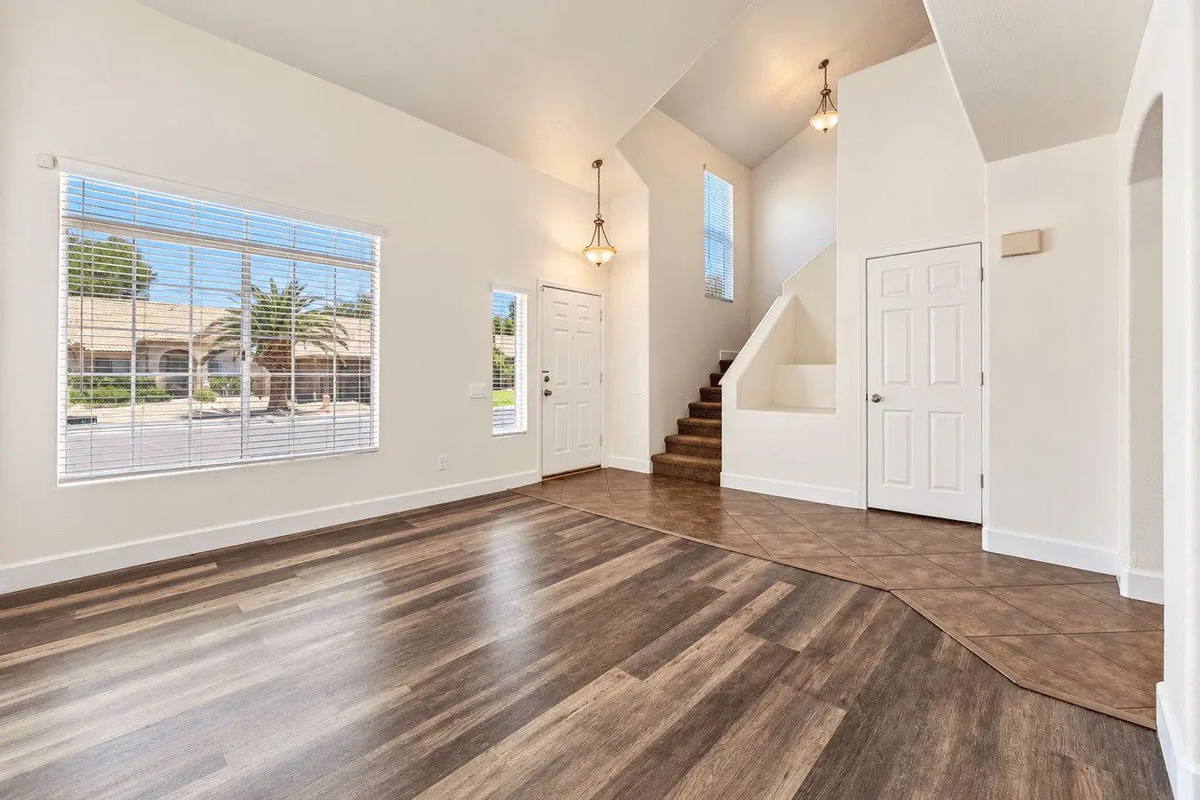 1432 W Park Ave photo 4