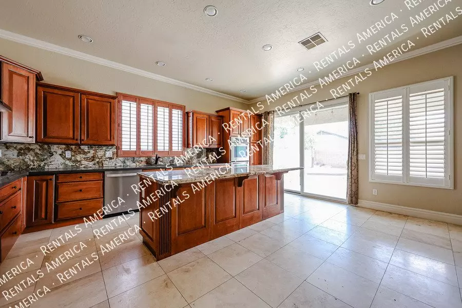 2211 West Olive Way, Chandler, AZ 85248 photo 4