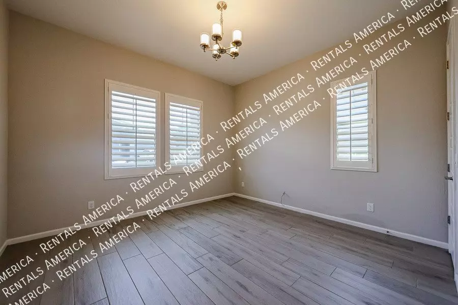 248 East Desert Broom Drive, Chandler, AZ 85286 photo 3