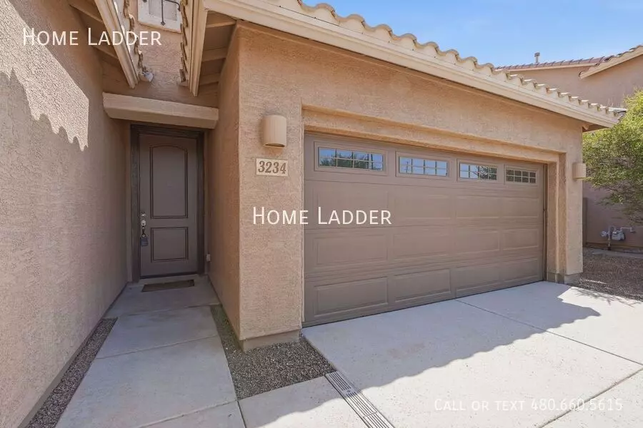 3234 E Dogwood Pl photo 3