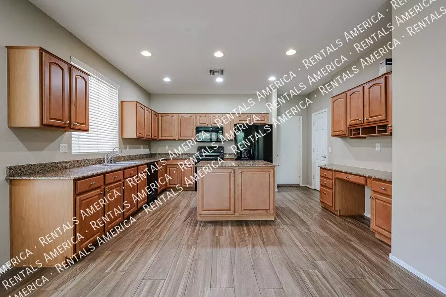 3382 E ROADRUNNER Drive photo 4