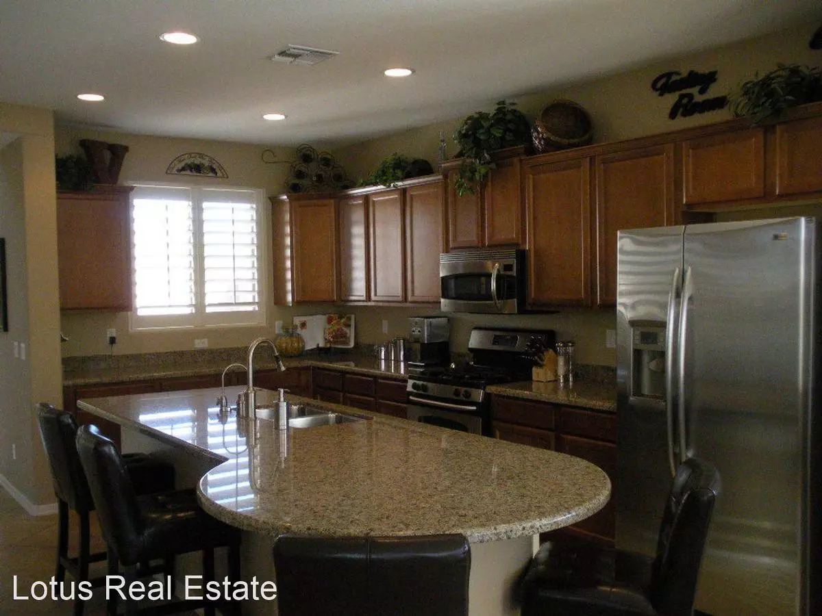 363 West Lantana Place, Chandler, AZ 85248 photo 3