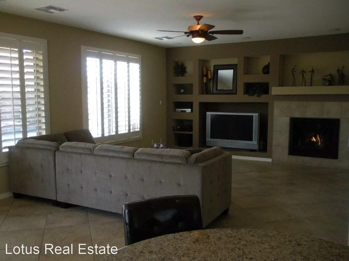 363 West Lantana Place, Chandler, AZ 85248 photo 5