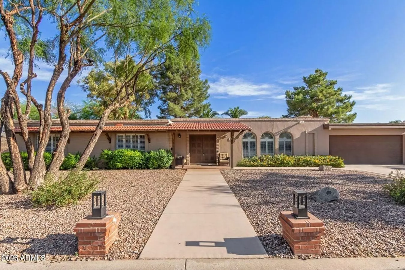 481 W Half Moon Way Chandler, AZ 85225 photo 2