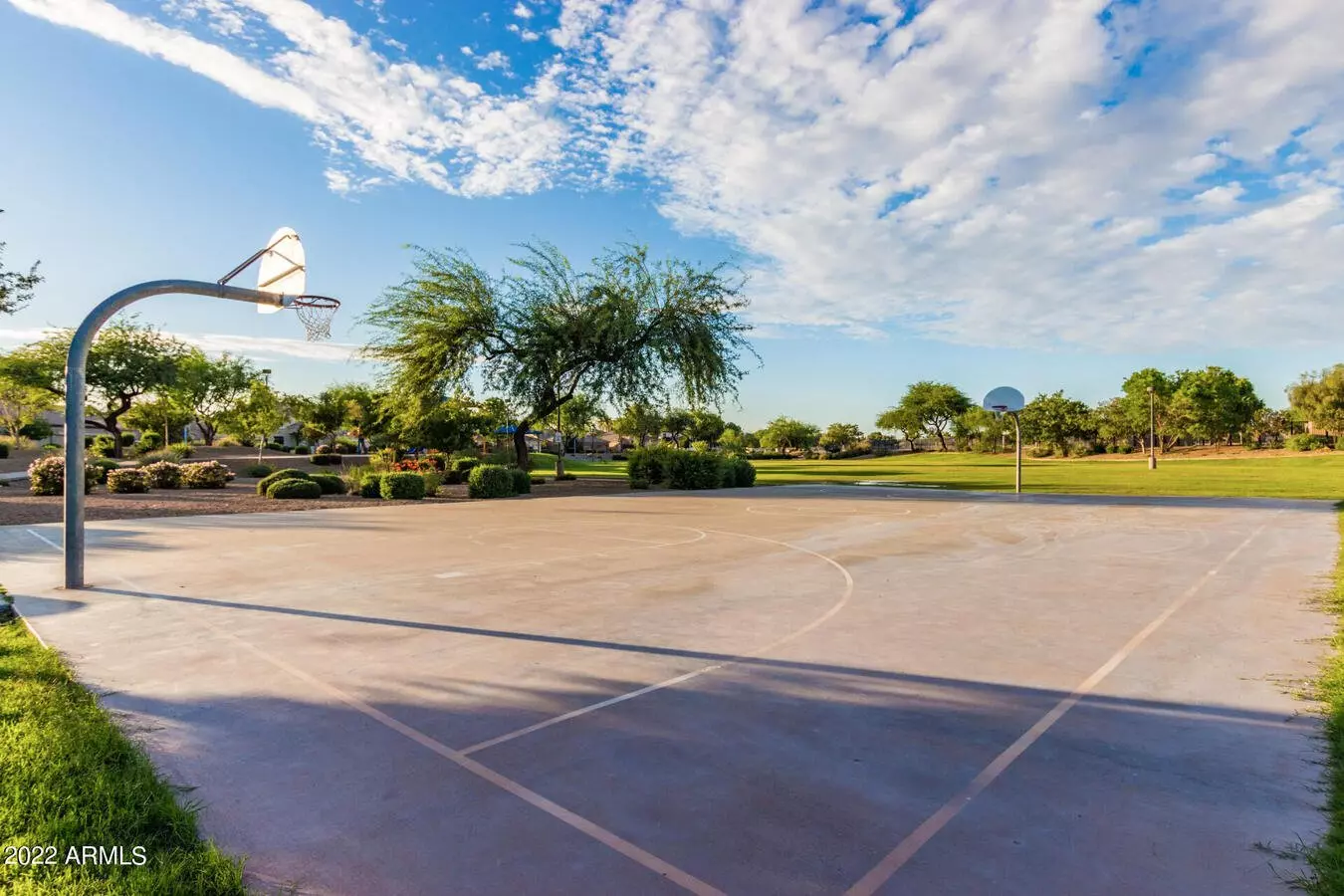 540 N SCOTT Drive photo 4