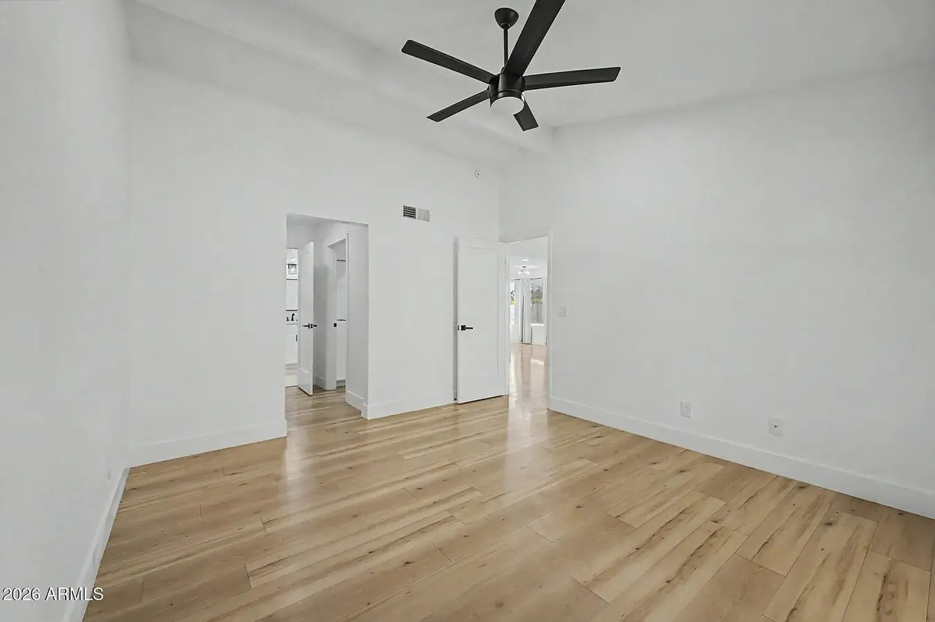 A Recently Renovated 2Bedroom 2Bathroom Home photo 4