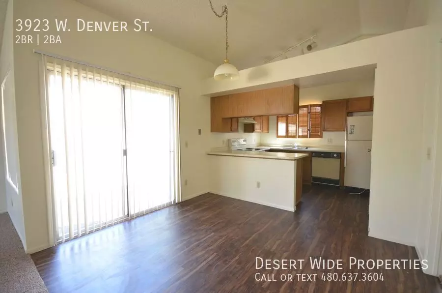 BEAUTIFUL, SPACIOUS 2 BED AND 2 BATH HOME IN CHANDLER photo 4
