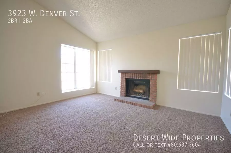 BEAUTIFUL, SPACIOUS 2 BED AND 2 BATH HOME IN CHANDLER photo 2