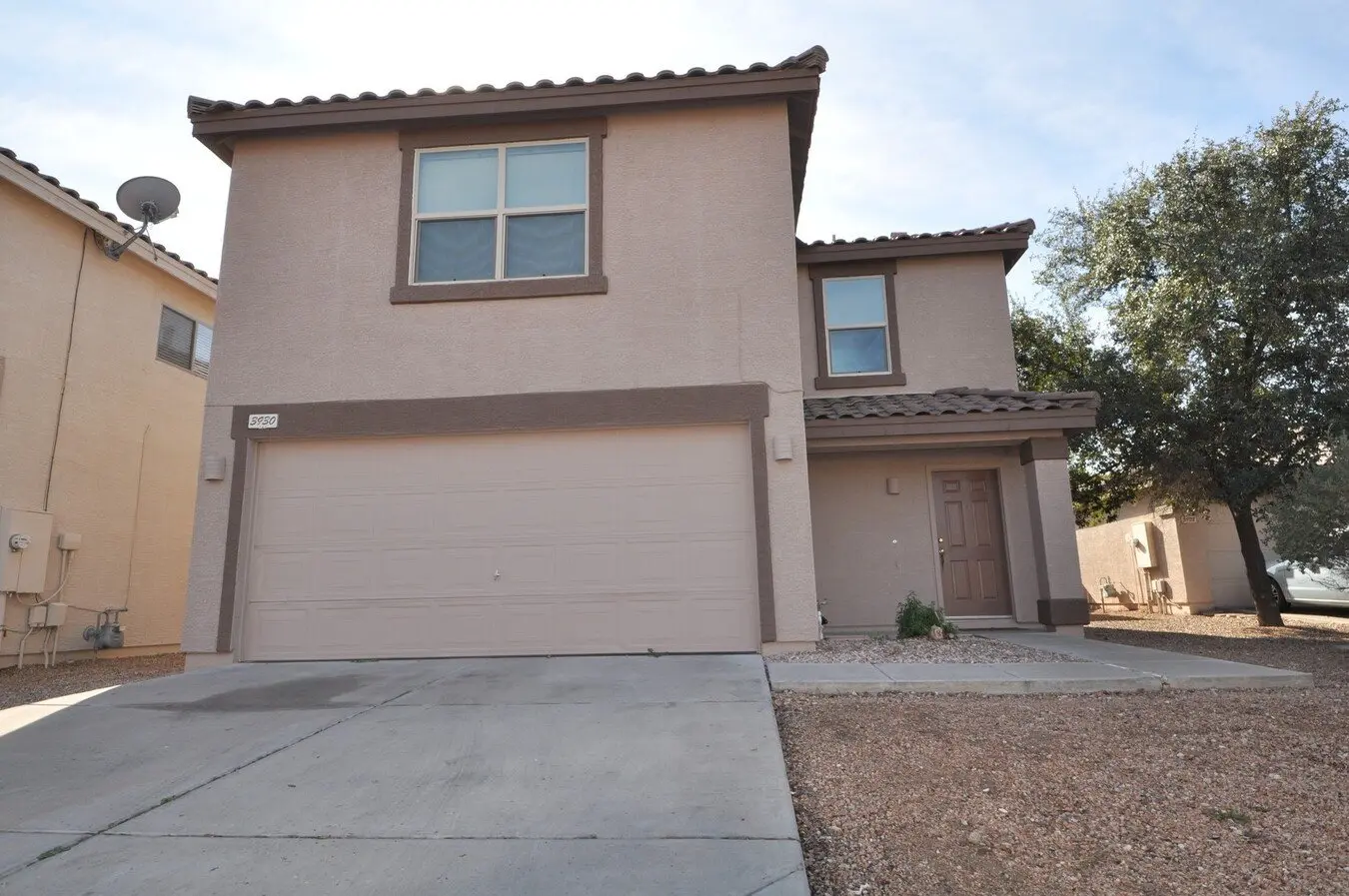 Excellent 3 Bedroom/2.5 Bath/2 Car/1600 Sqft Remodeled Home In Chandler.