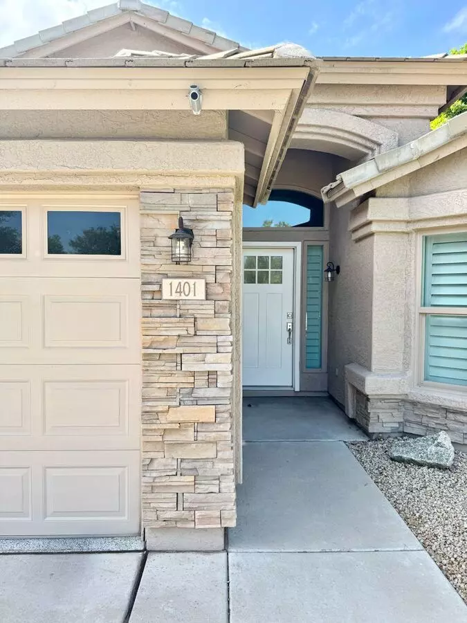 Gorgeous 3 Bedroom Furnished Home On Water! Spectacular Views! photo 3