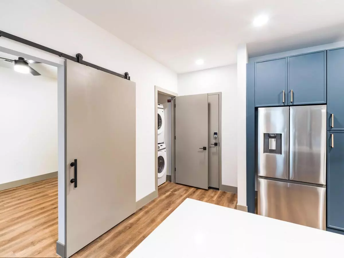 Modera Chandler photo 5