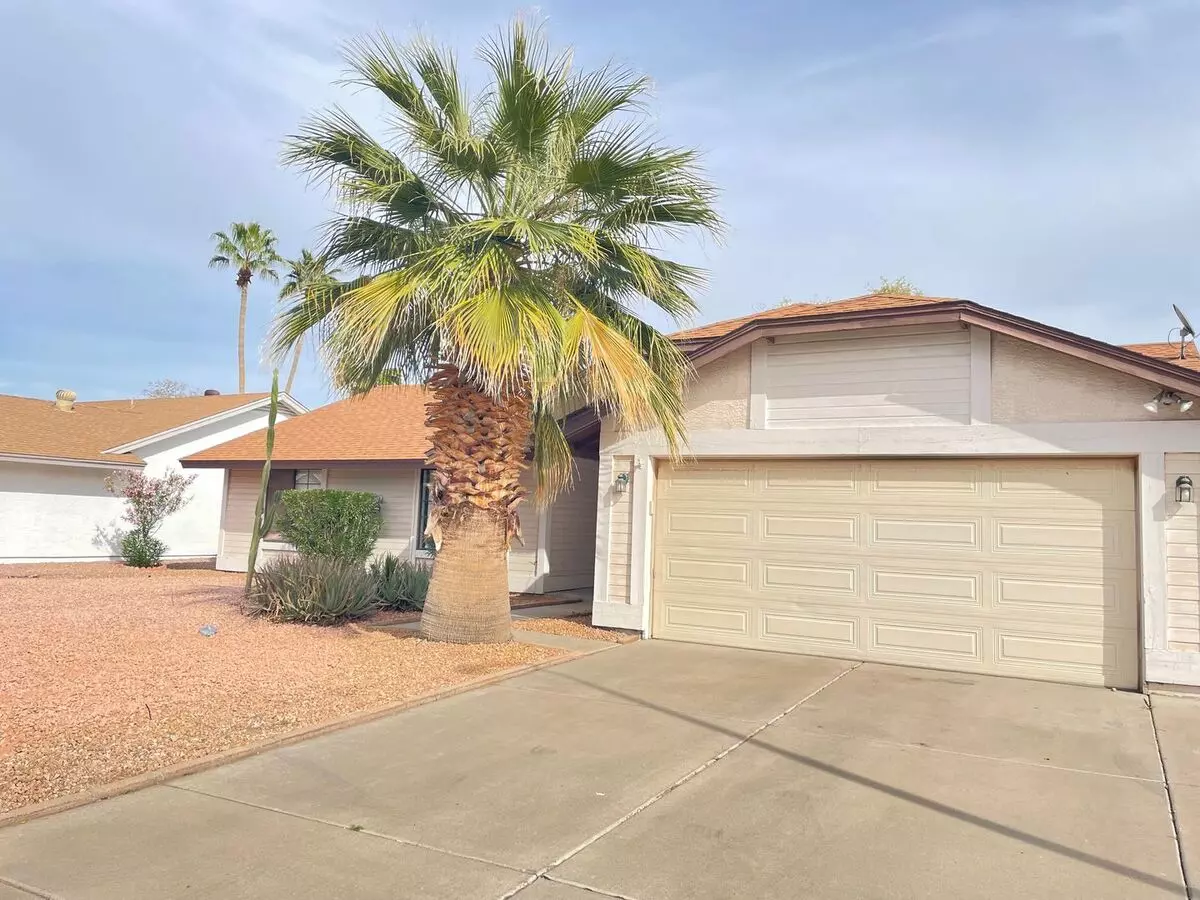 1609 N Longmore St Chandler, AZ 85224 photo 3