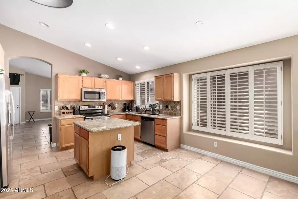 1421 E Gary Dr photo 5