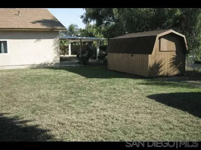 220 Sandstone St Chula Vista, CA 91911 photo 3