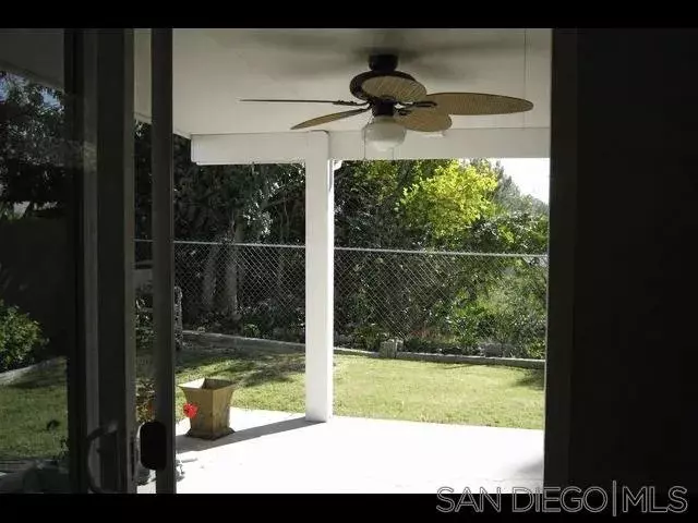 220 Sandstone St Chula Vista, CA 91911 photo 5