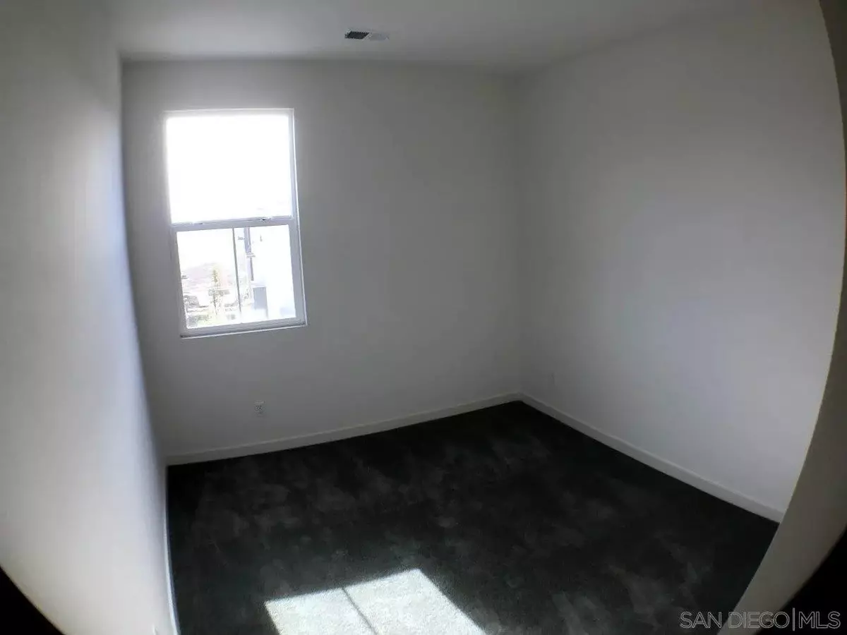 2275 Element Way, Chula Vista, CA 91915 photo 4