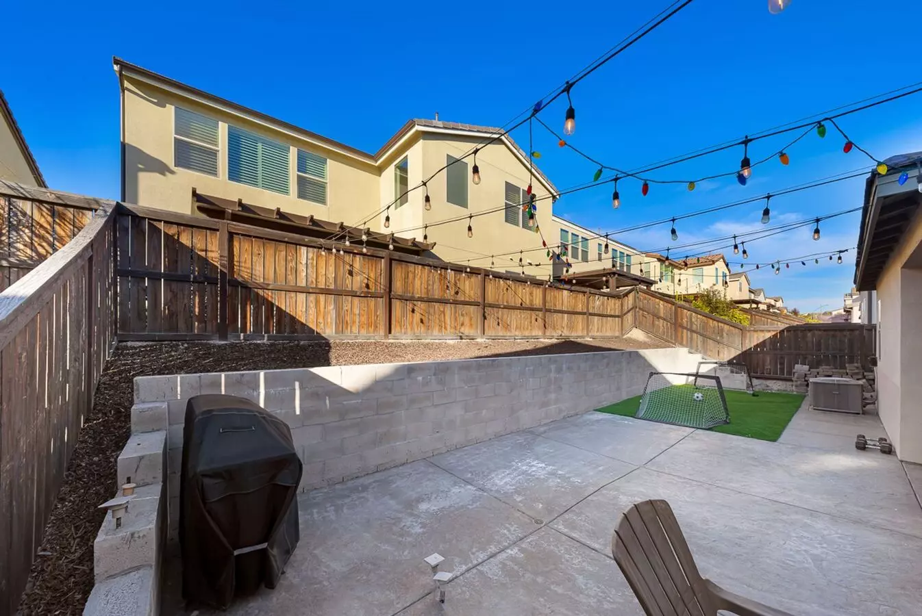 1073 Camino Levante Chula Vista, CA 91913 photo 2