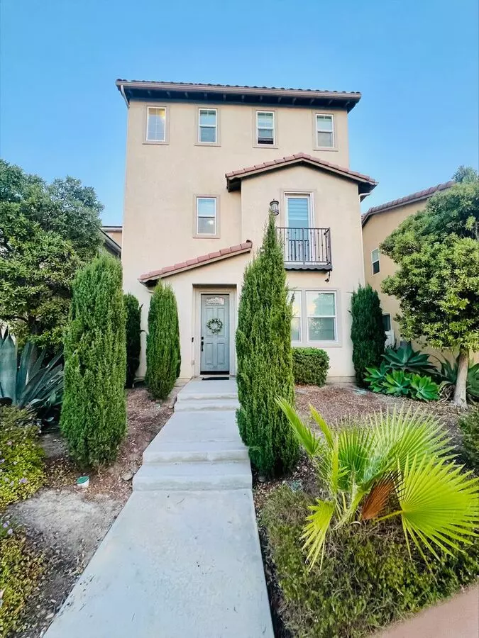 Former Model Home | Great Location photo 5