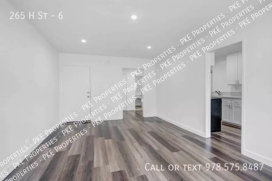 265 H St photo 3