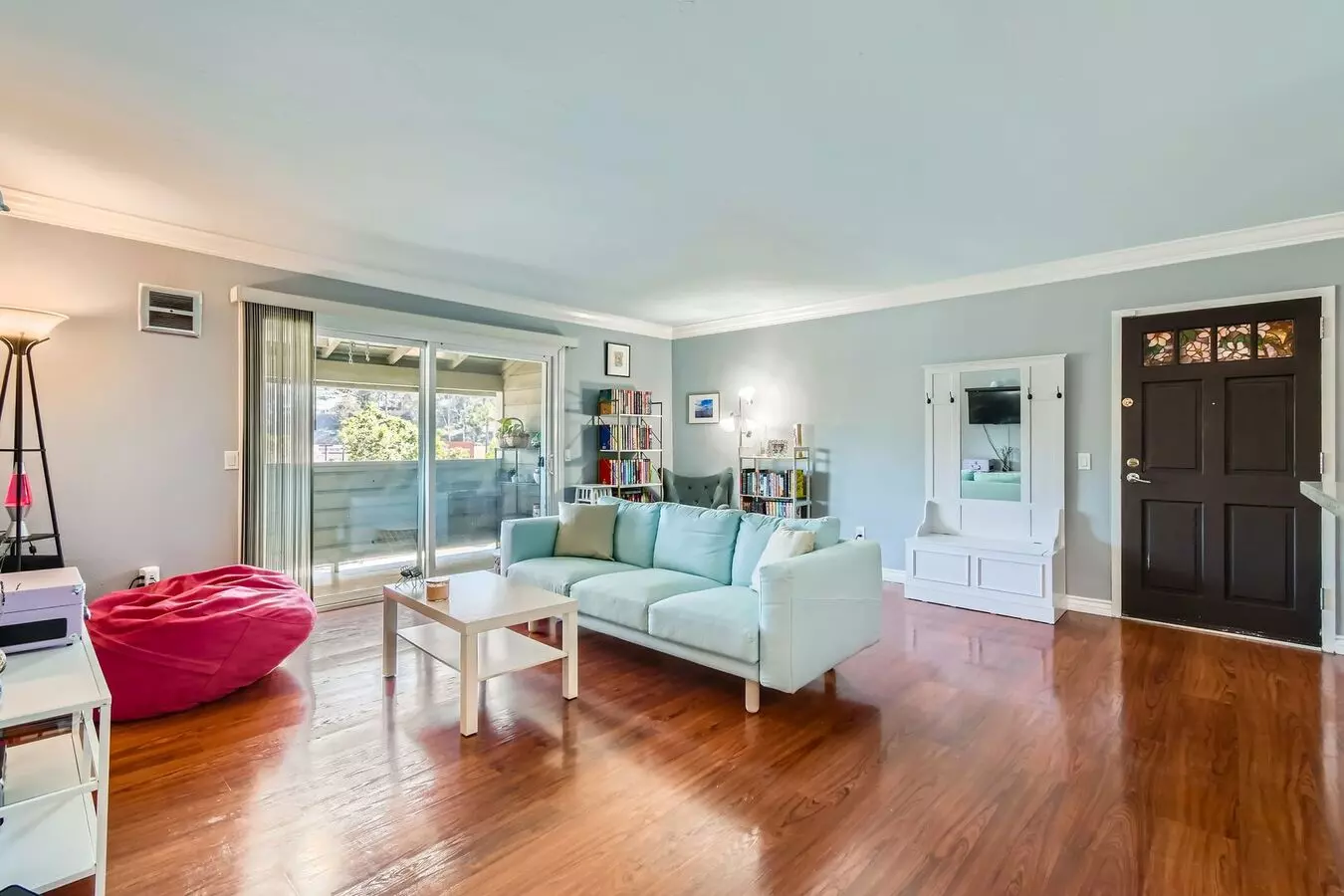 Move In Special $1000 For First Month!!!! Spacious 3br In Chula Vista – Renovated Kitchen, Private Balcony, Pool photo 2