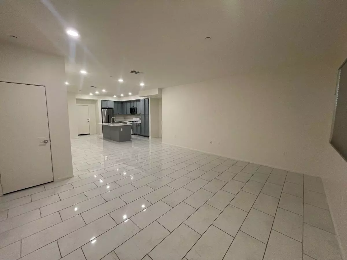 2040 Mindoro Ln Chula Vista, CA 91915 photo 4