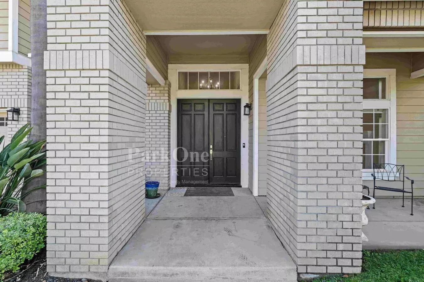 102 Forest Hill Dr. photo 2