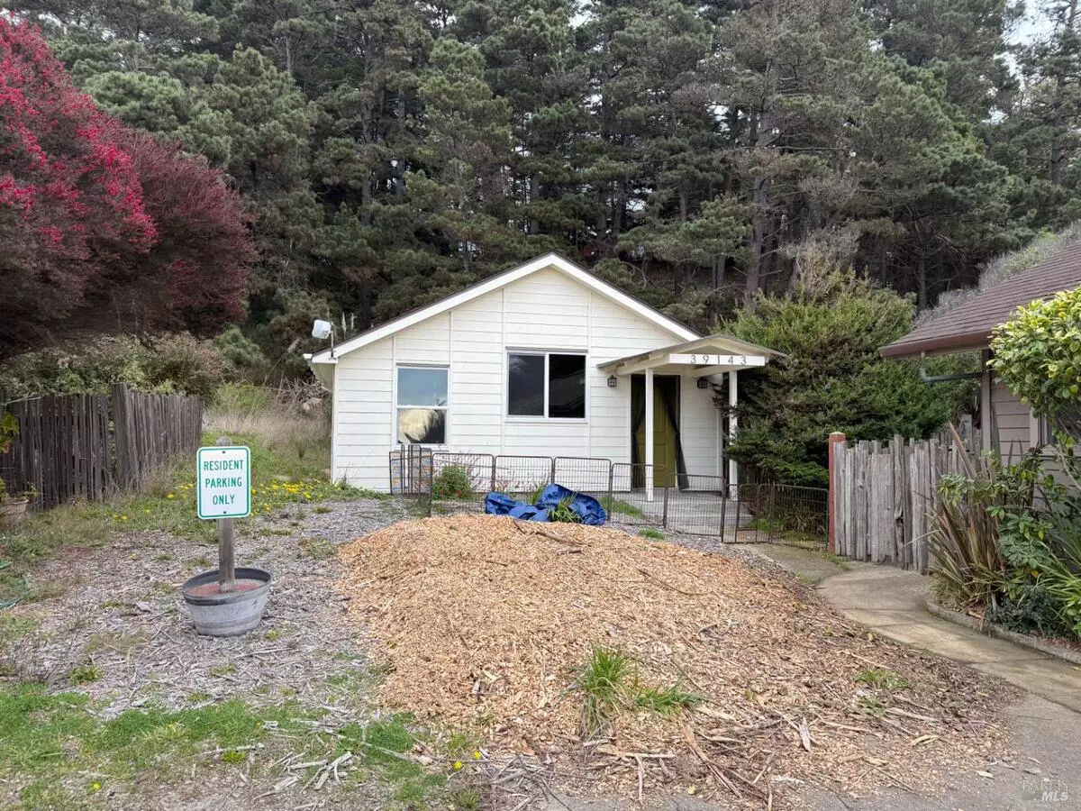 39143 South Hwy photo 5