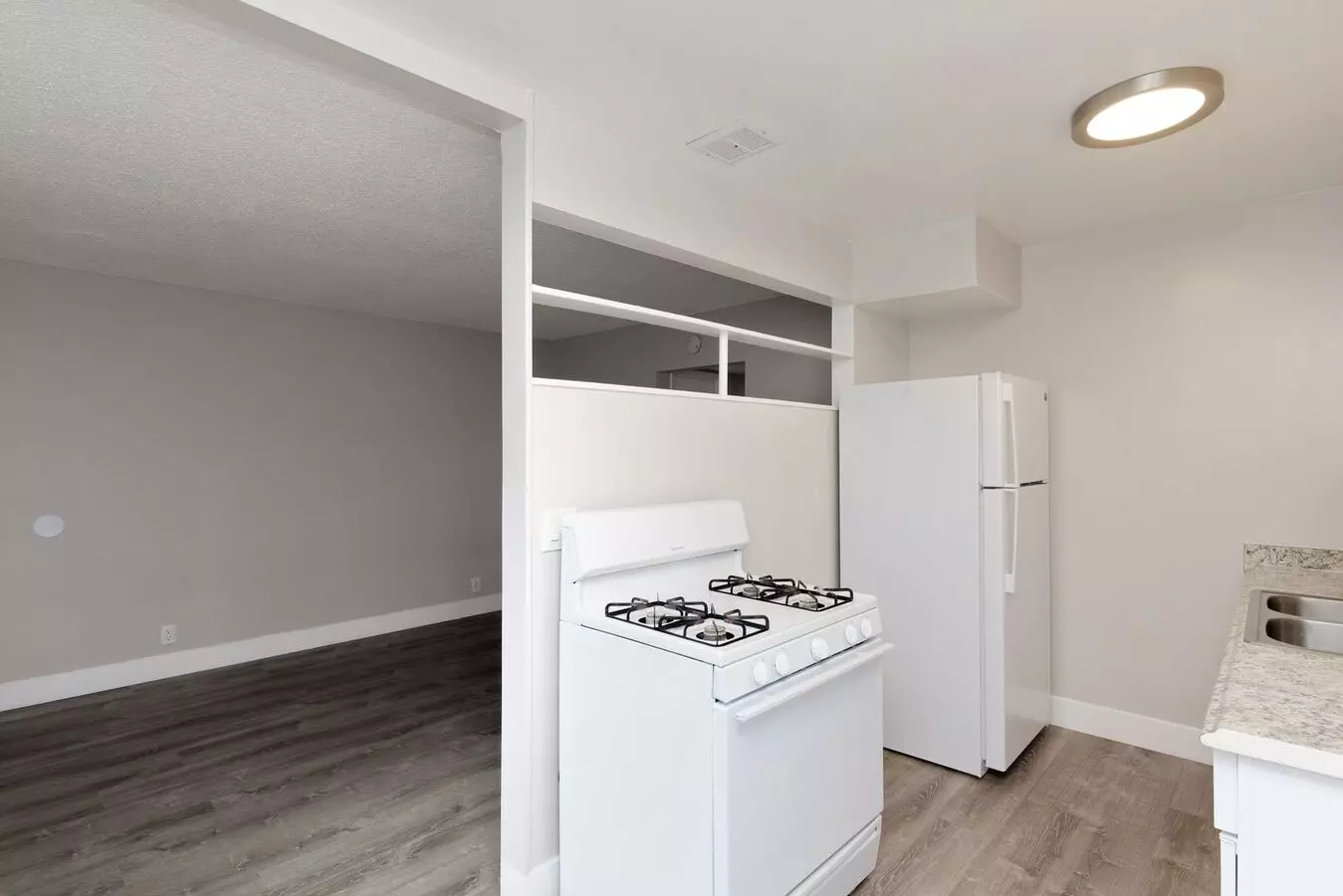 Adelaide Park Apartments photo 2