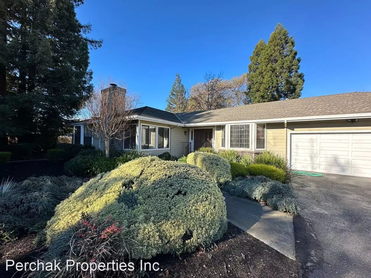 3181 Santa Maria Dr. photo 4