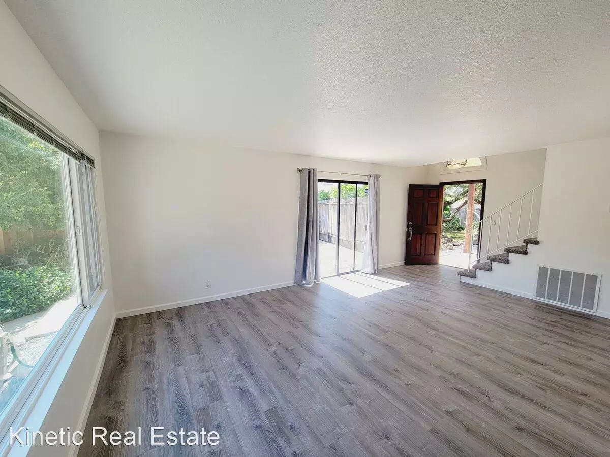 820 Dayton Court, Concord, CA 94518 photo 4