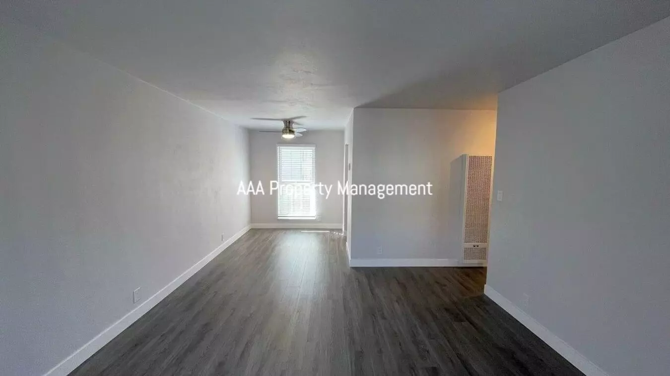 Concord Beautiful Remodeled 1 Bedroom 1 Bath Condo! Central Location photo 4