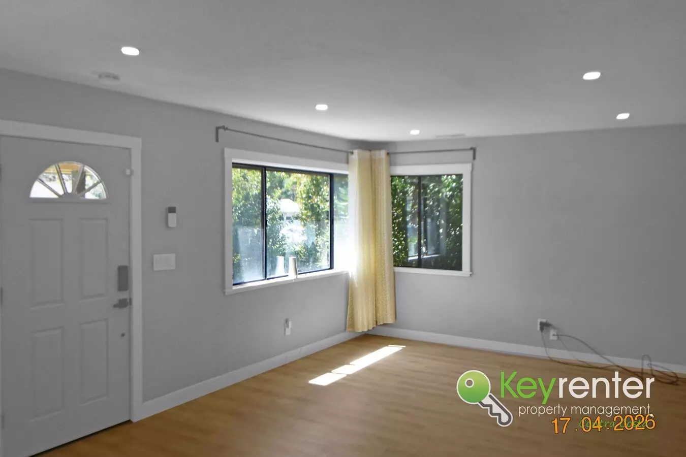 Renovated 4 Bedroom Home With Gourmet Kitchen &amp; Lush Backyard In Concord photo 5