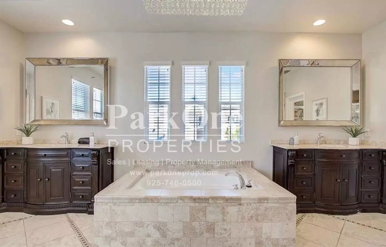 Stunning Montecito Home With Lime Ridge Trail Access photo 4