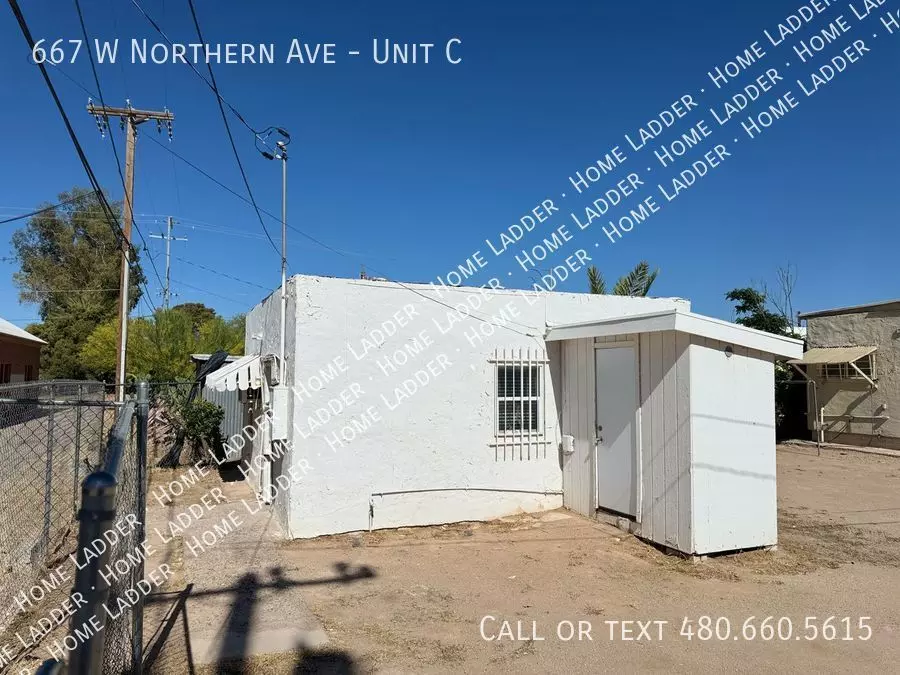 667 W Northern Ave photo 4