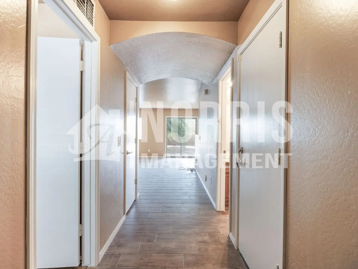 Beautifully Updated Studio In Coolidge photo 5