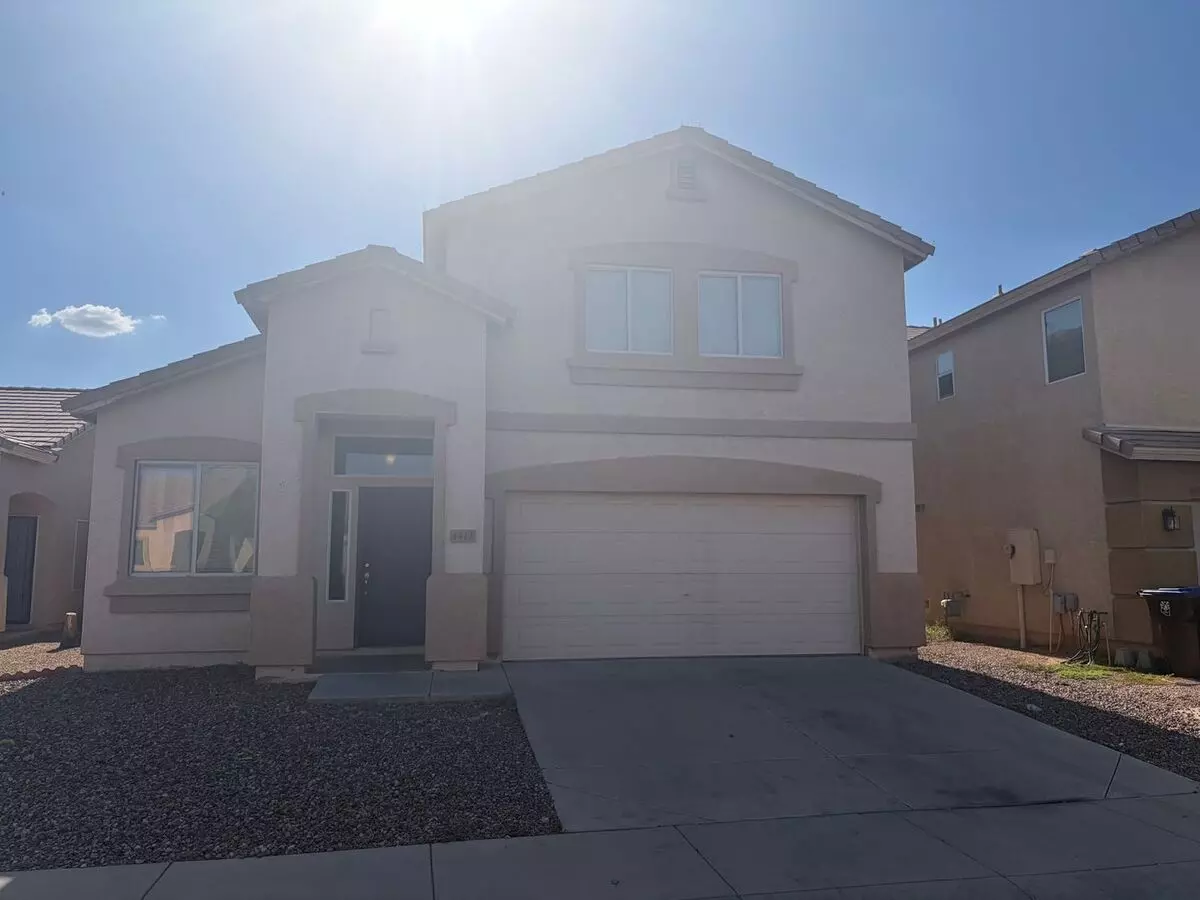 Freshly Painted 3 Bed, 2.5 Bath Home In Coolidge photo 2