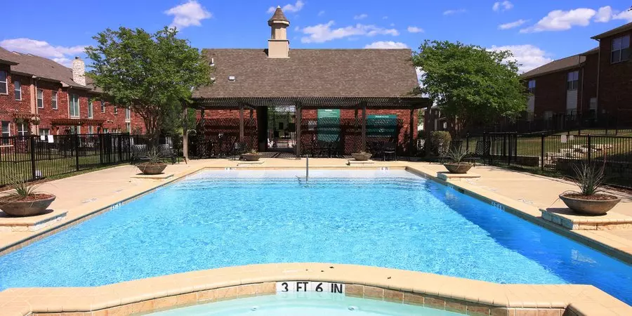 1019 Colonial Drive, Coppell, TX 75019 photo 3