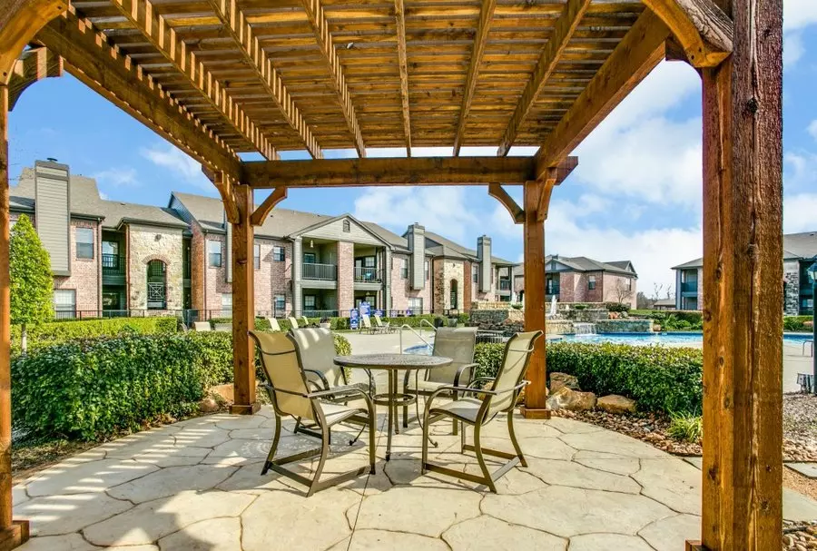 1319 Riverchase Drive, Coppell, TX 75019 photo 4