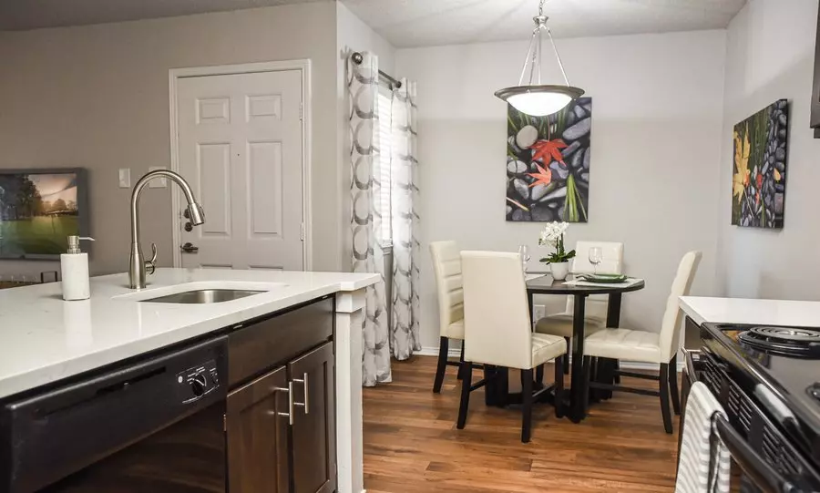 196 North Moore Road, Coppell, TX 75019 photo 3