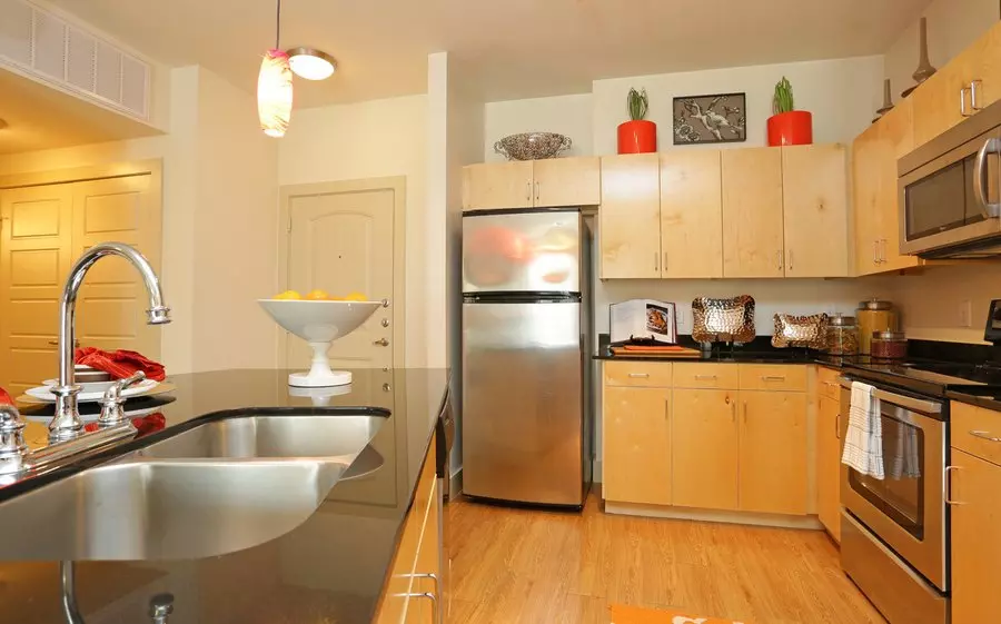 2016 Corinth Parkway, Corinth, TX 76210 photo 4