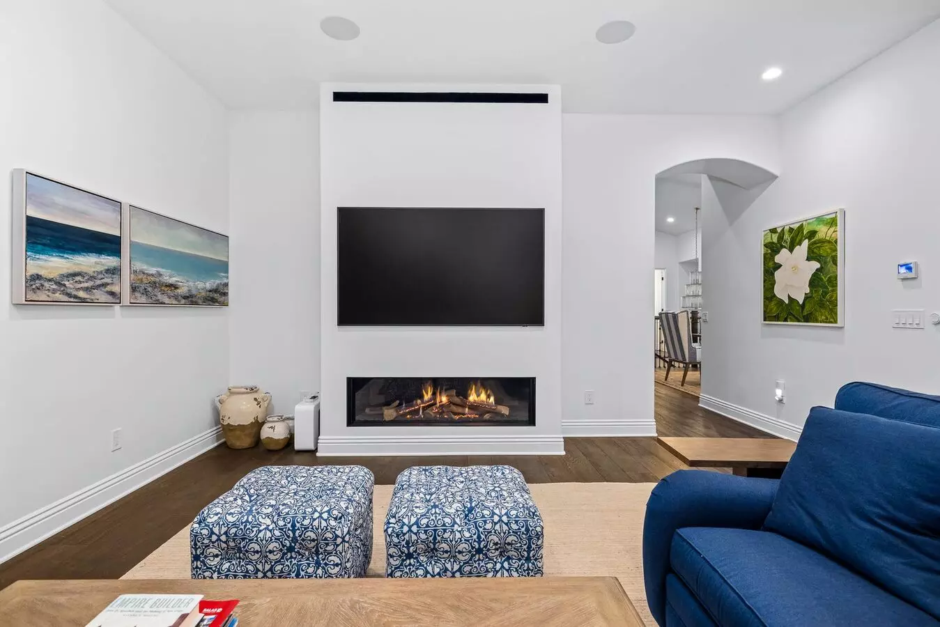 1070 Coronado Ave photo 4
