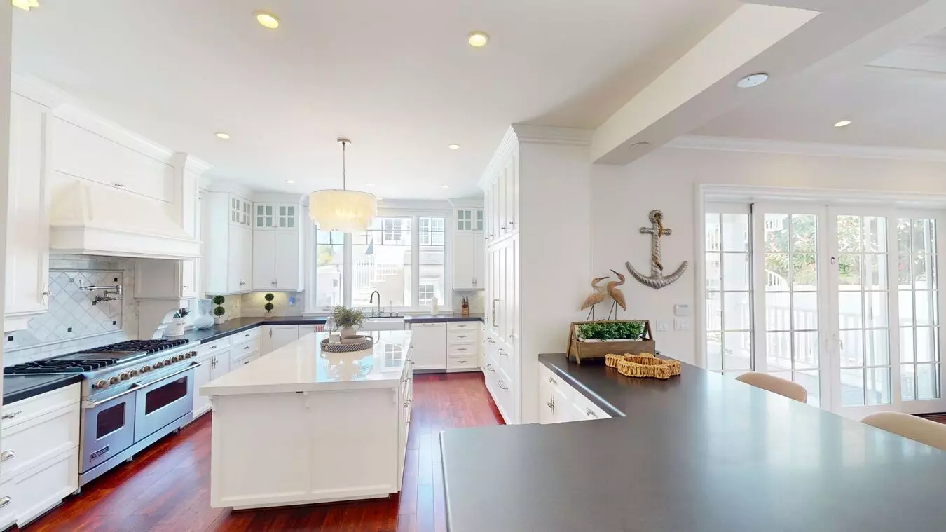 248 E Ave Coronado, CA 92118 photo 5
