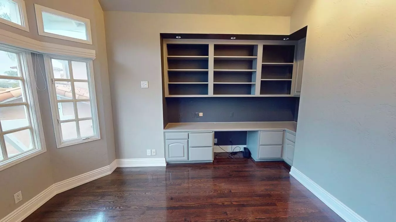 945 Bay Cir Coronado, CA 92118 photo 3