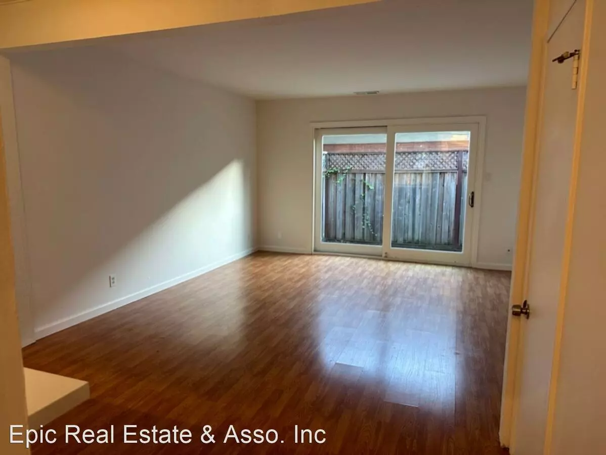19 Pixley Ave photo 3