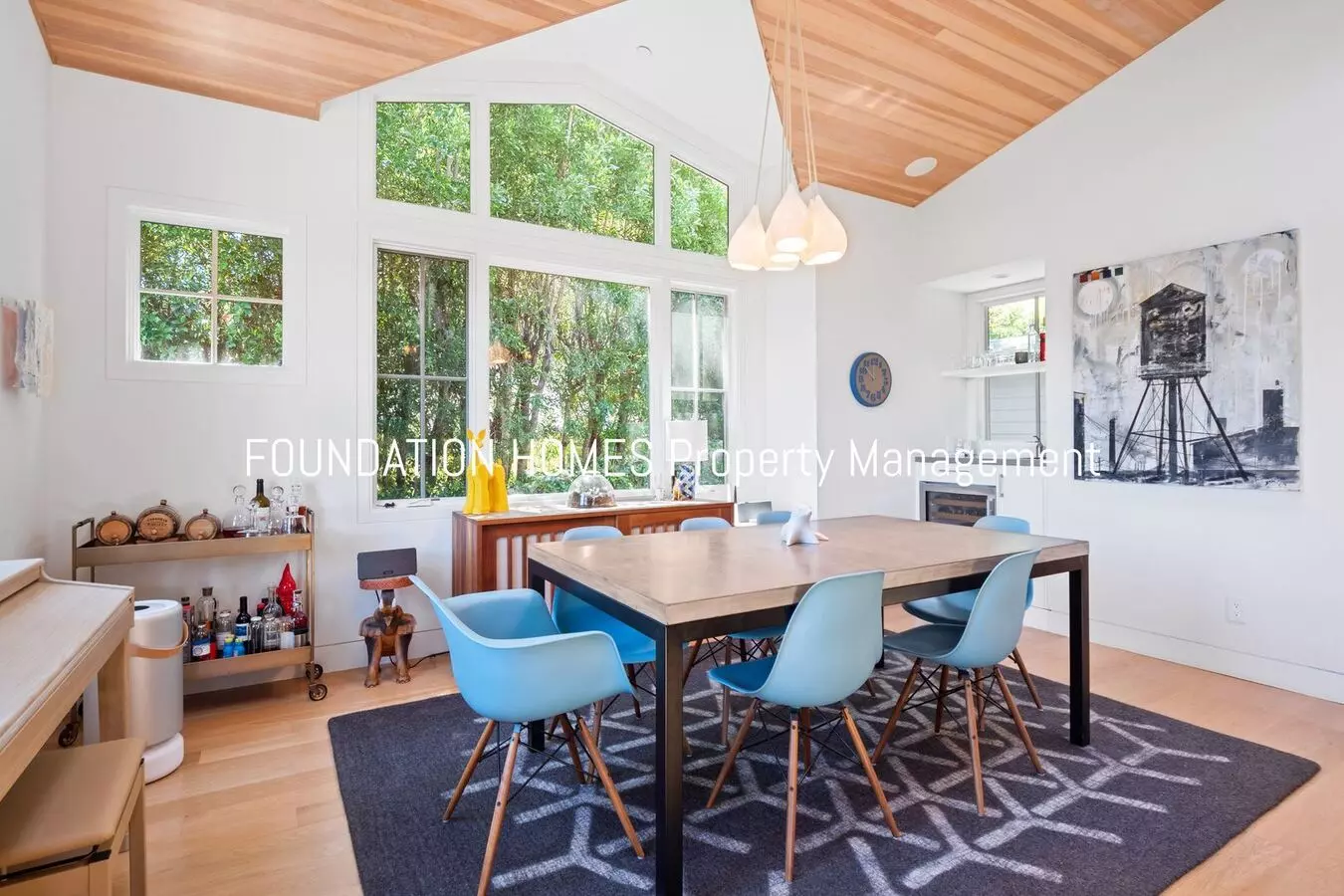 31 Grove Ave photo 3