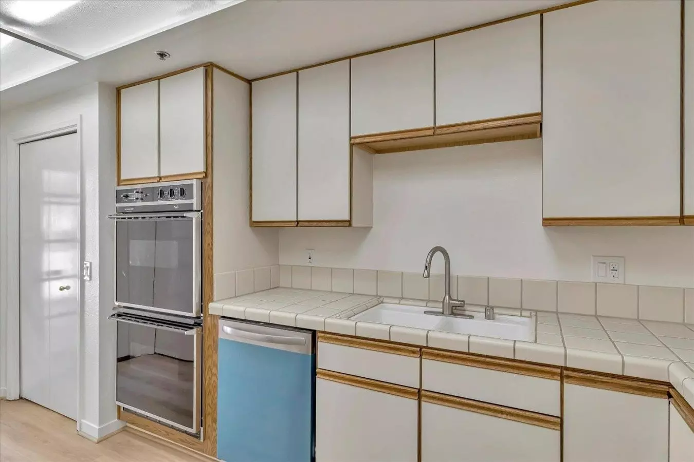 10266 Danube Dr photo 2