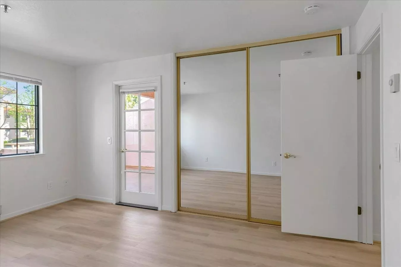 10266 Danube Dr photo 5