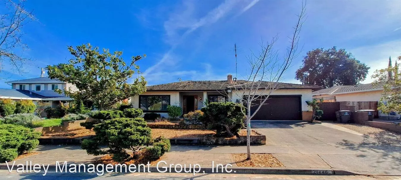 21446 Holly Oak Dr photo 2